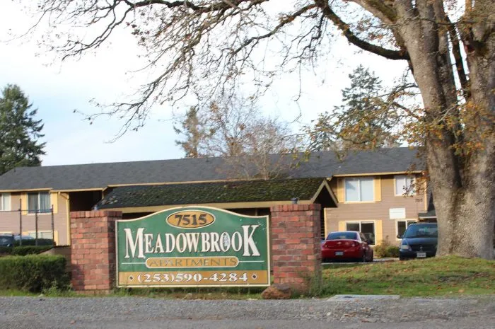 Meadowbrook Apartments